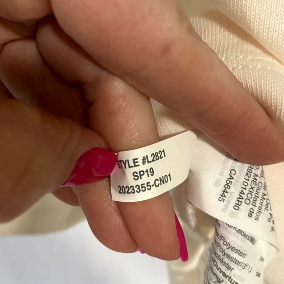 Madewell x charity: water Treat Every Day Like It's Earth Day Lo-Fi Shrunken Tee - Picture 6 of 9